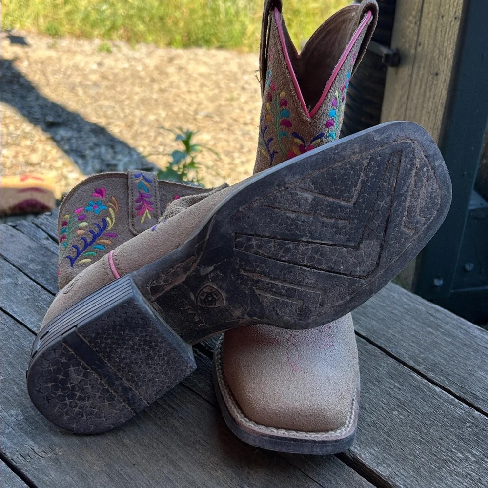 ARIAT “Wiggle Room” kids western boots sz: 2.5 - floral embroidery - Picture 10 of 11